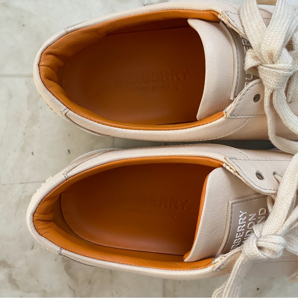 $540 Burberry Powder Cream Leather Low Top Lace Up Sneakers Size 8.5/38.5 - Picture 10 of 13
